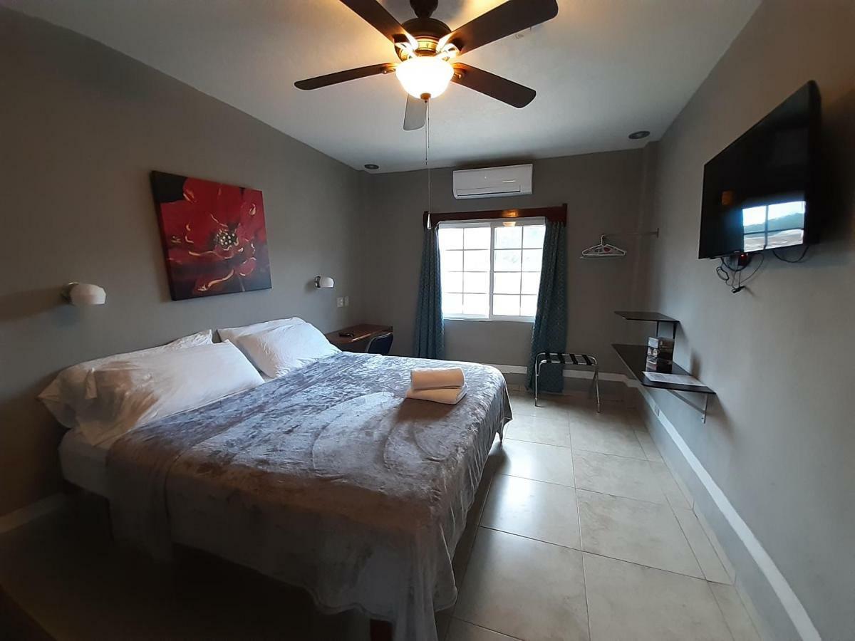 Maya Bella Downtown Hotel San Ignacio Zewnętrze zdjęcie